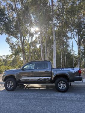 2019 Toyota Tacoma TRD Sport