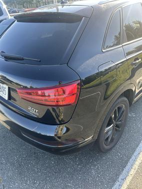 Black 2018 Audi Q3 2.0T Premium