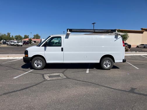 White 2015 GMC Savana 3500 Work Van