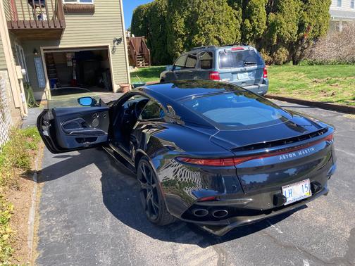 Black 2019 Aston Martin DBS Superleggera