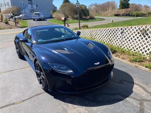Black 2019 Aston Martin DBS Superleggera