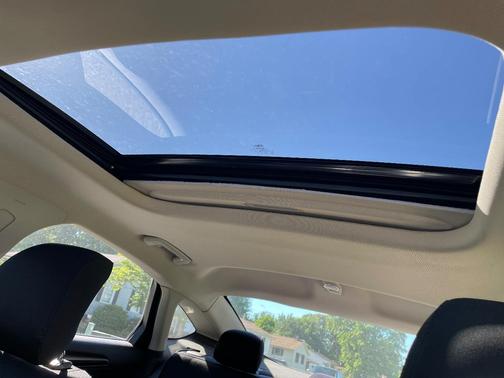 Black 2014 Ford Fusion SE
