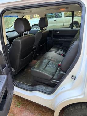 White 2019 Ford Flex SEL