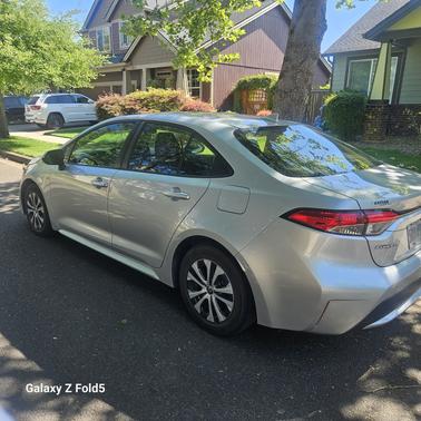 2020 Toyota Corolla Hybrid LE