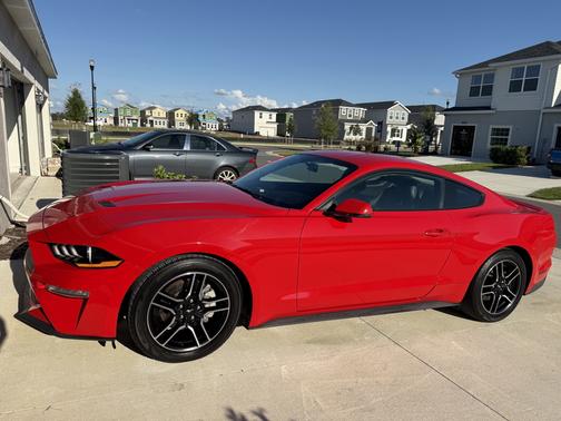 2020 Ford Mustang EcoBoost Premium