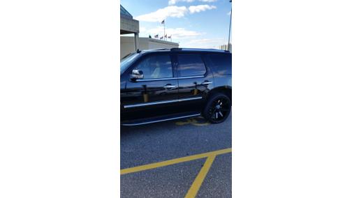 Photo 1 of 8 of 2007 Cadillac Escalade Base