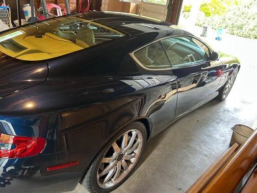 2005 Aston Martin DB9 Base
