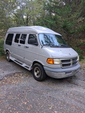 2000 Dodge Ram Van 1500