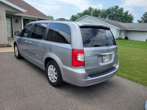 2014 Chrysler Town & Country Touring