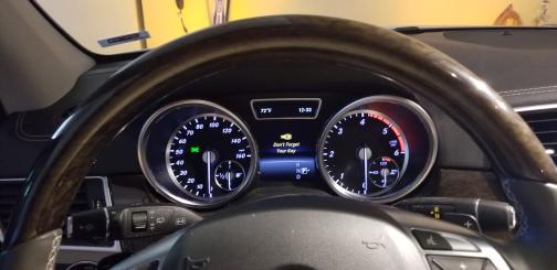 Photo 3 of 17 of 2015 Mercedes-Benz GL-Class GL 350 BlueTEC 4MATIC