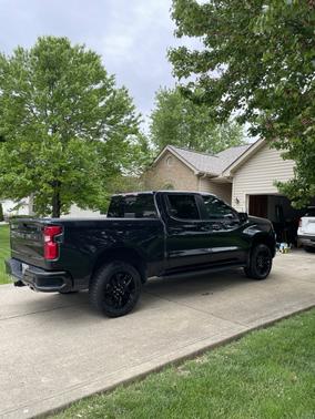 Gray 2022 Chevrolet Silverado 1500 LT Trail Boss