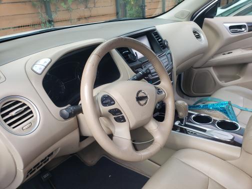 2014 Nissan Pathfinder SL