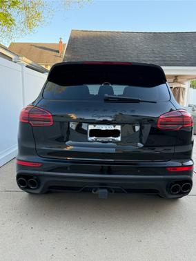 2016 Porsche Cayenne Base