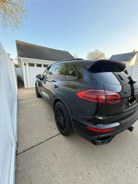 2016 Porsche Cayenne Base