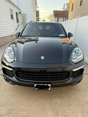2016 Porsche Cayenne Base
