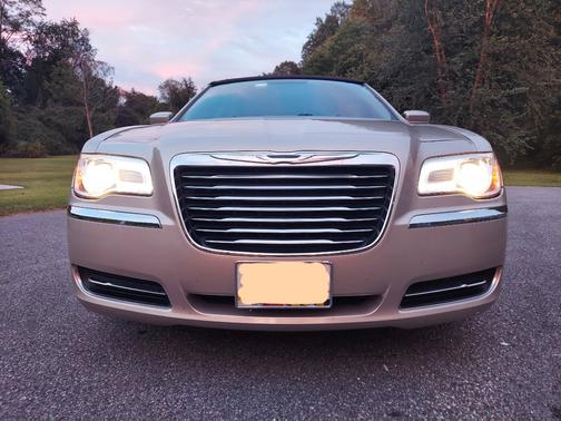 2012 Chrysler 300 Base