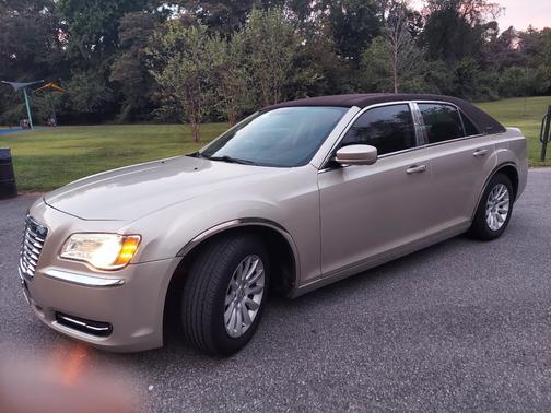 2012 Chrysler 300 Base