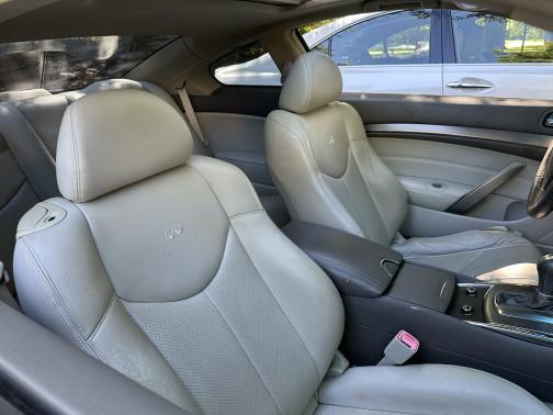 2012 INFINITI G37 Journey