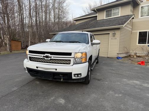 2009 Chevrolet Silverado 1500 LTZ Crew Cab