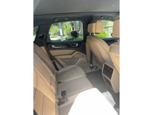2019 Porsche Cayenne Cayenne
