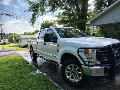 White 2021 Ford F-250 XL