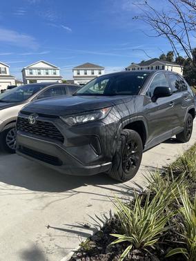 2022 Toyota RAV4 LE