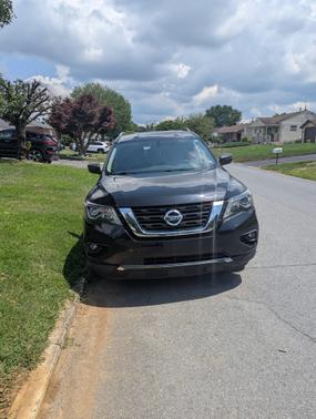 2020 Nissan Pathfinder SV