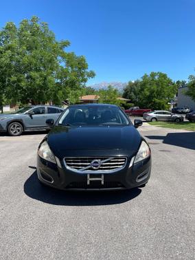 Black 2013 Volvo S60 T6 Premier Plus