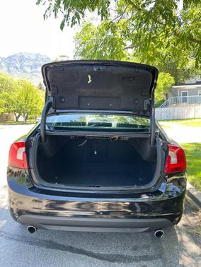 Black 2013 Volvo S60 T6 Premier Plus