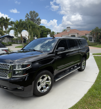 Black 2018 Chevrolet Suburban LT