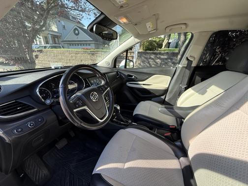 White 2017 Buick Encore Preferred II