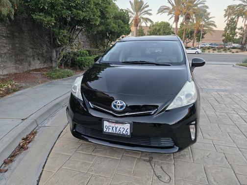 Black 2012 Toyota Prius v Five