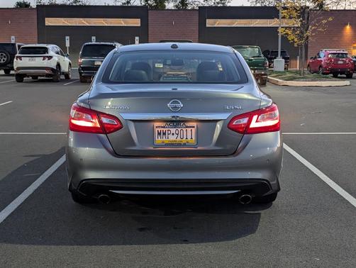 Gray 2016 Nissan Altima 3.5 SL