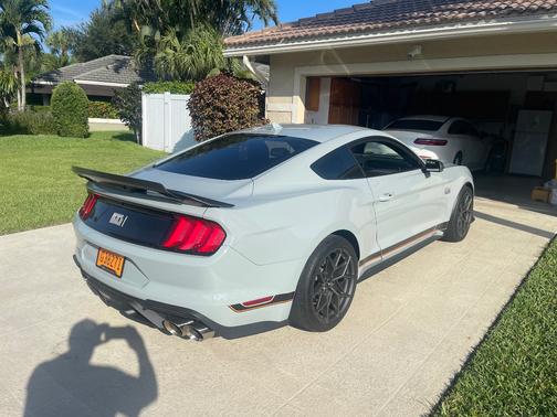 2022 Ford Mustang Mach 1