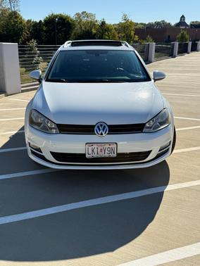 White 2015 Volkswagen Golf SportWagen TDI SEL 4-Door