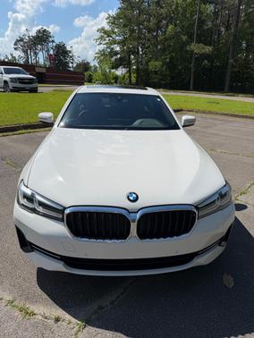 White 2022 BMW 540 i