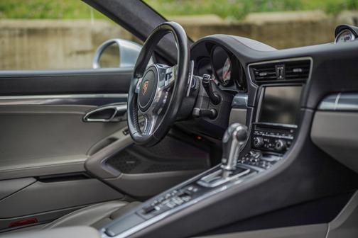 2015 Porsche 911 911 Carrera 4S