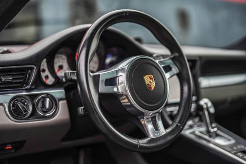 2015 Porsche 911 911 Carrera 4S