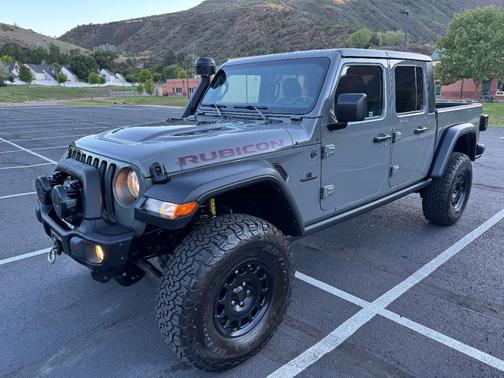 Gray 2021 Jeep Gladiator Rubicon