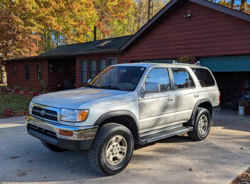 1998 Toyota 4Runner SR5 4WD