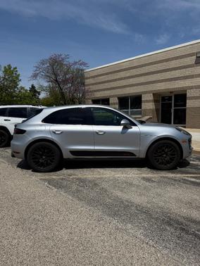 Silver 2018 Porsche Macan Macan GTS