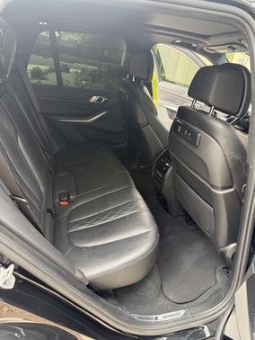 2021 BMW X5 M50i