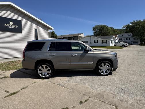 2017 Cadillac Escalade Premium Luxury