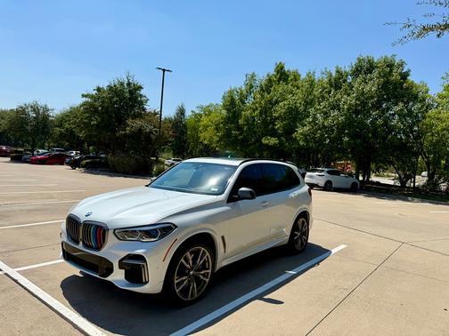 2022 BMW X5 M50i