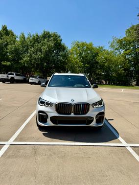 2022 BMW X5 M50i