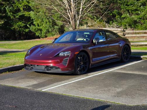 2022 Porsche Taycan Taycan GTS