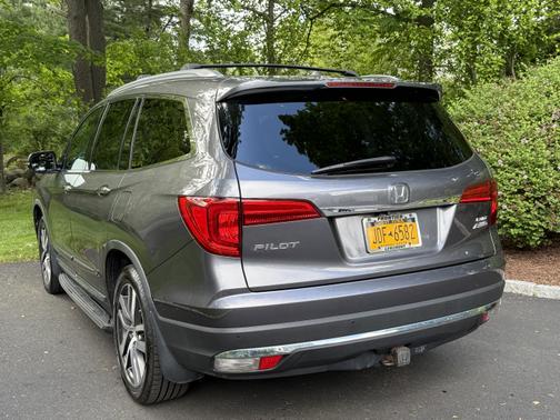 2017 Honda Pilot Elite