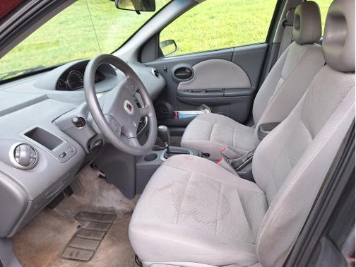 2005 Saturn Ion 2