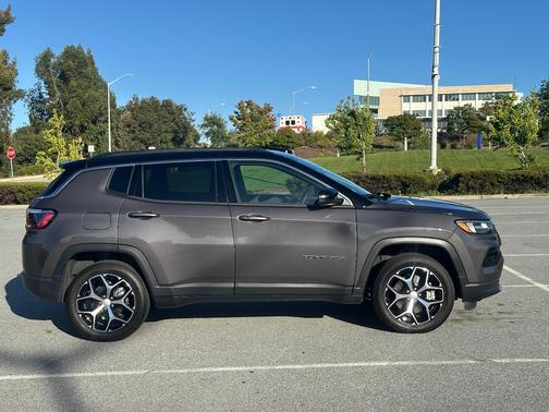 Gray 2024 Jeep Compass Limited