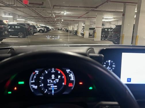 2024 Lexus ES 300h F SPORT Handling